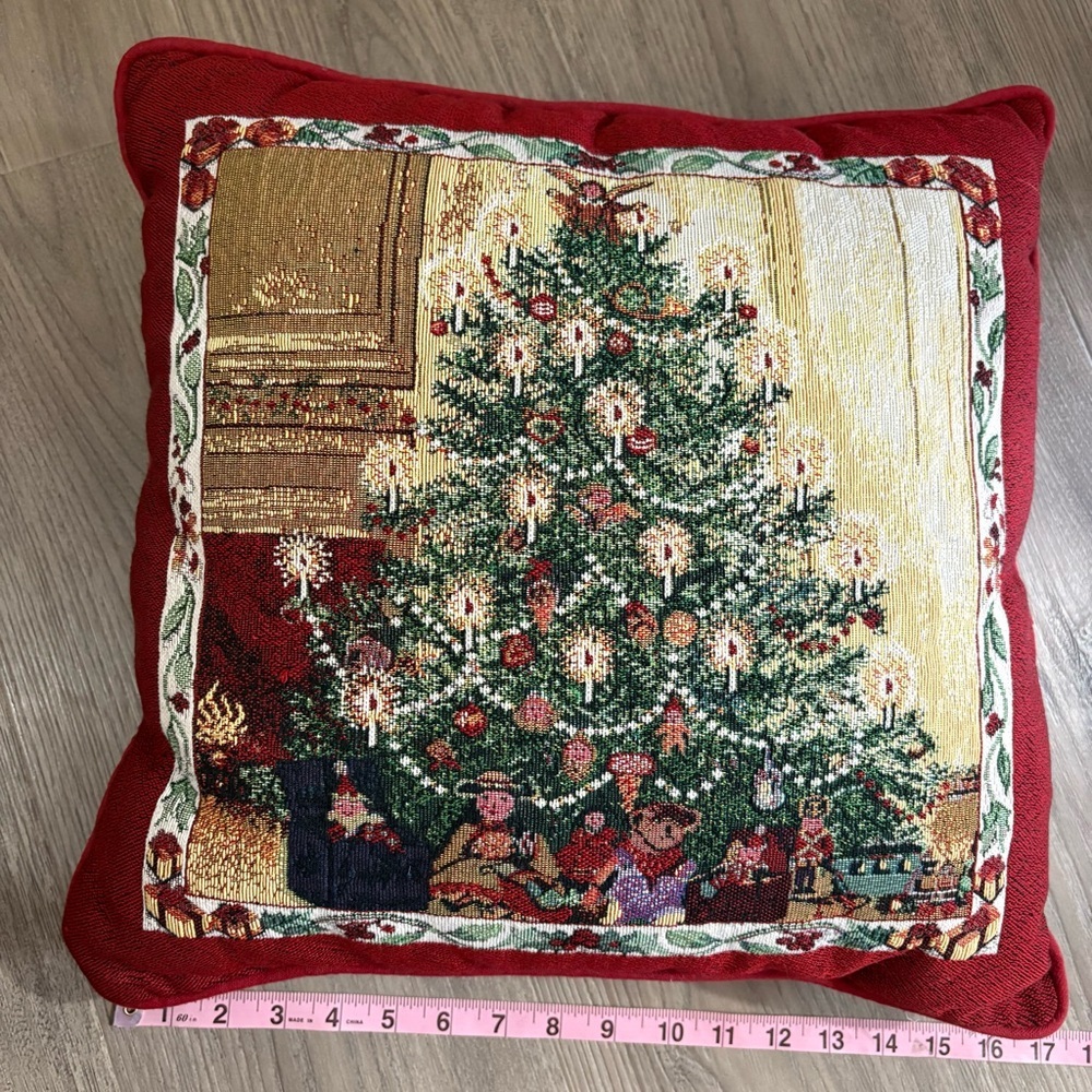 Newport Needlepoint Tapestry Throw Pillow Christmas Tree Vtg Toys Red 17”x17” - Picture 5 of 6